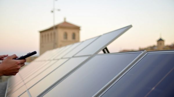 Réduisez vos factures avec des panneaux solaires à Nîmes