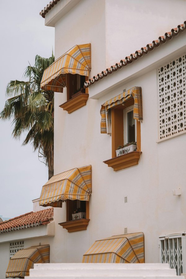 Le guide ultime pour choisir votre store banne électrique